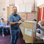El intendente de Pueblo Belgrano, Francisco Fiorotto emitió su voto