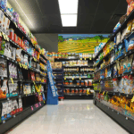 Una famosa cadena de supermercados cerró varias sucursales en el país: qué pasará con sus empleados