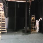 Se realizó el tratamiento ignífugo de los telones del Teatro del Puerto