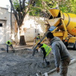 Interrupción de tráfico vehicular en el macrocentro de Gualeguaychú por reparaciones y bacheo