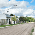 Dio comienzo un plan de bacheo integral en distintas calles de Pueblo Belgrano