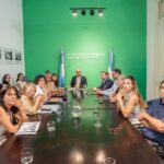 El Gobierno provincial formalizó el Instructivo de Recategorizaciones con los gremios estatales