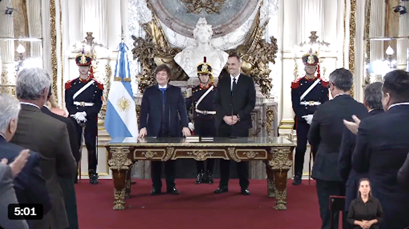 Milei no reabrirá la embajada de Argentina en Venezuela hasta que liberen a argentinos detenidos