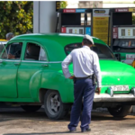 Cuba empieza a cerrar hoteles y reubicar turistas ante el desabastecimiento de combustible