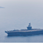 Tras el cierre de las negociaciones nucleares, Estados Unidos difunde nuevas imágenes de un portaaviones operando cerca de Irán