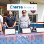 Enersa entregó luminarias al Club San Lorenzo de Concordia para mejorar el uso de su cancha