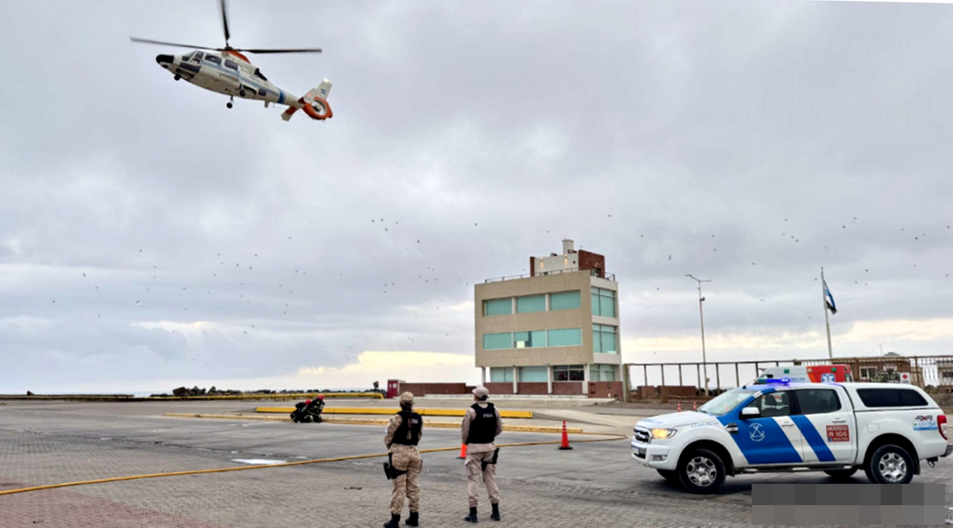 Emergencia en alta mar: Prefectura aeroevacuó a un tripulante enfermo