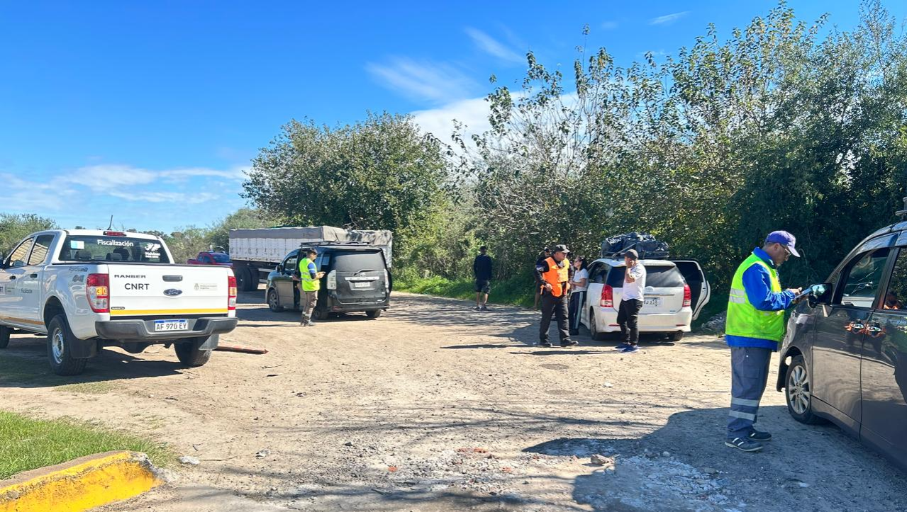 Golpe al transporte ilegal en Gualeguaychú: CNRT desarticuló servicios irregulares de camionetas extranjeras