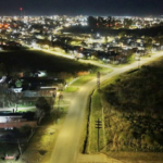 Instalaron 40 columnas de iluminación pública a lo largo de casi 2 km de Calle de las Tropas